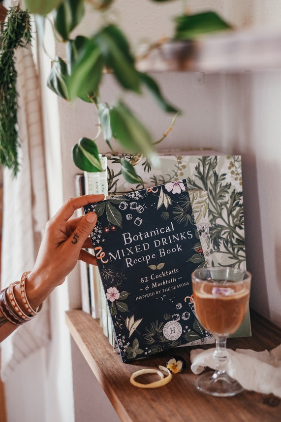 Botanical Mixed Drinks Recipe Book